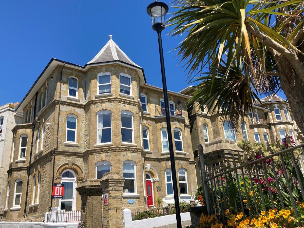 Ferienwohnung Flat 2, 1 Alexandra Gardens Ventnor Exterior foto